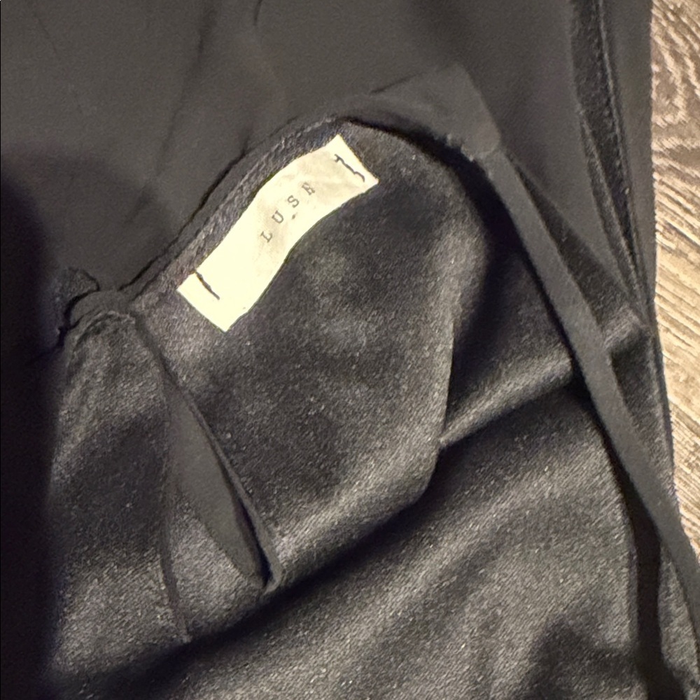 Stylish Black Womens Sleeveless Romper - Picture 4 of 7